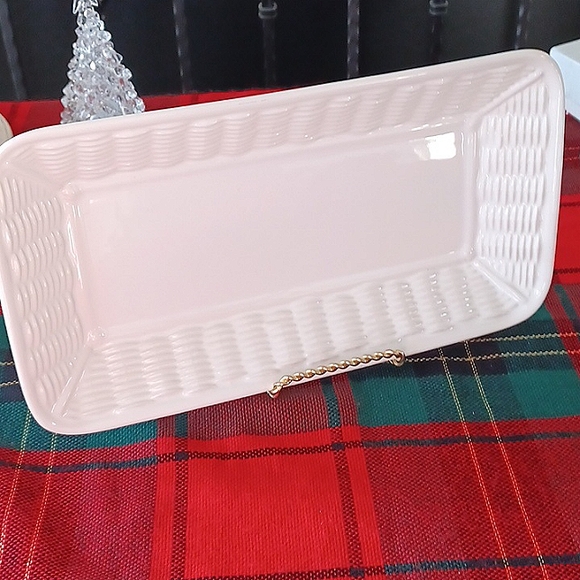 Pfaltzgraff Serving Plate Basketweave Bread Cheese Crackers Rolls Napkins - Picture 2 of 10